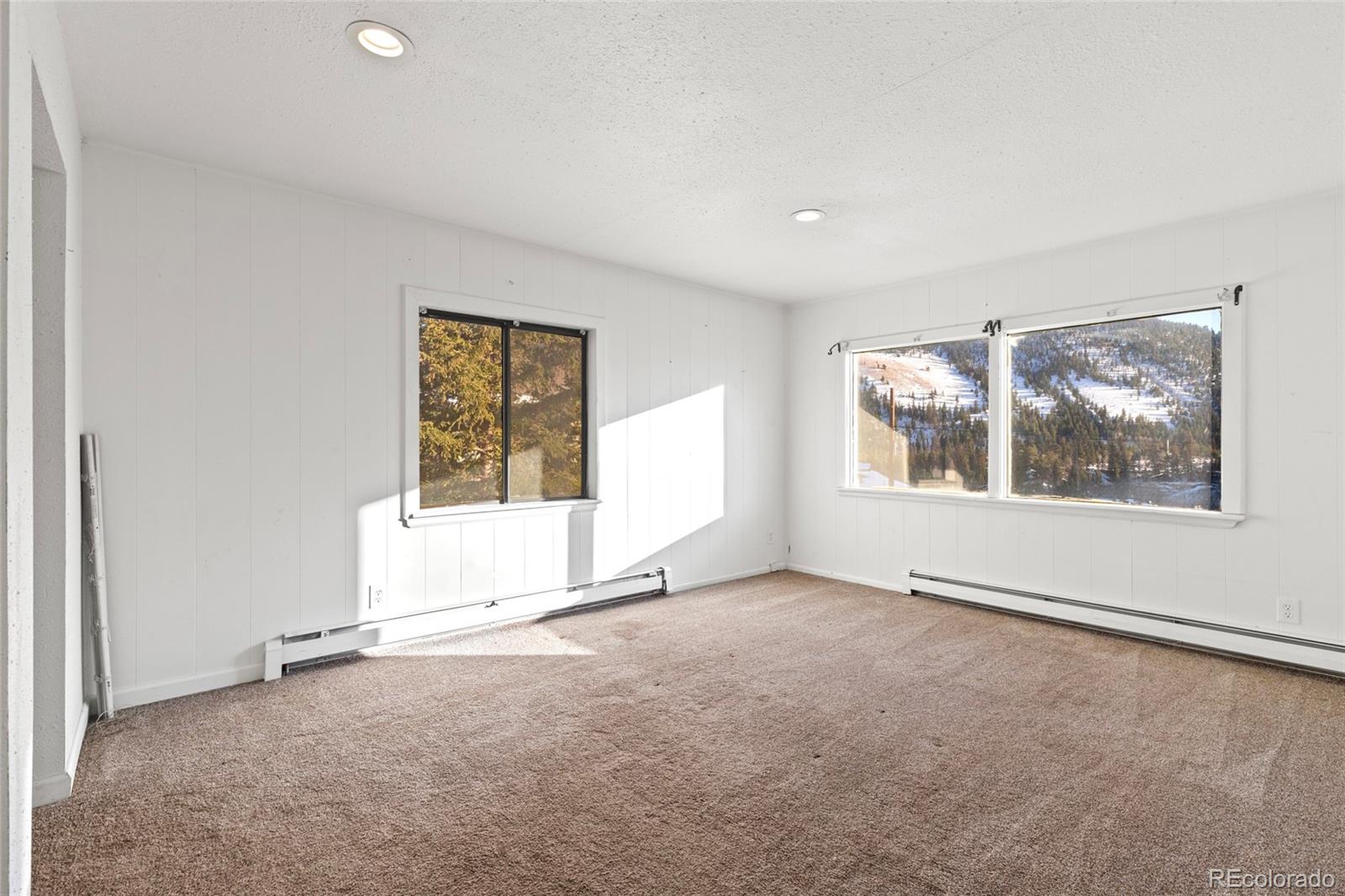 104 E Park Avenue