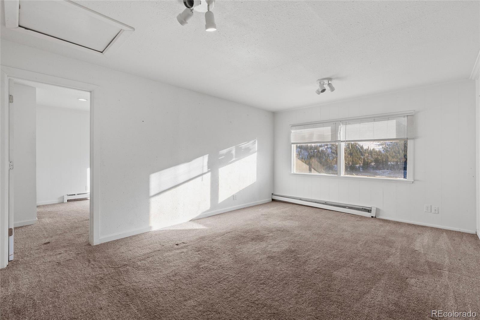104 E Park Avenue