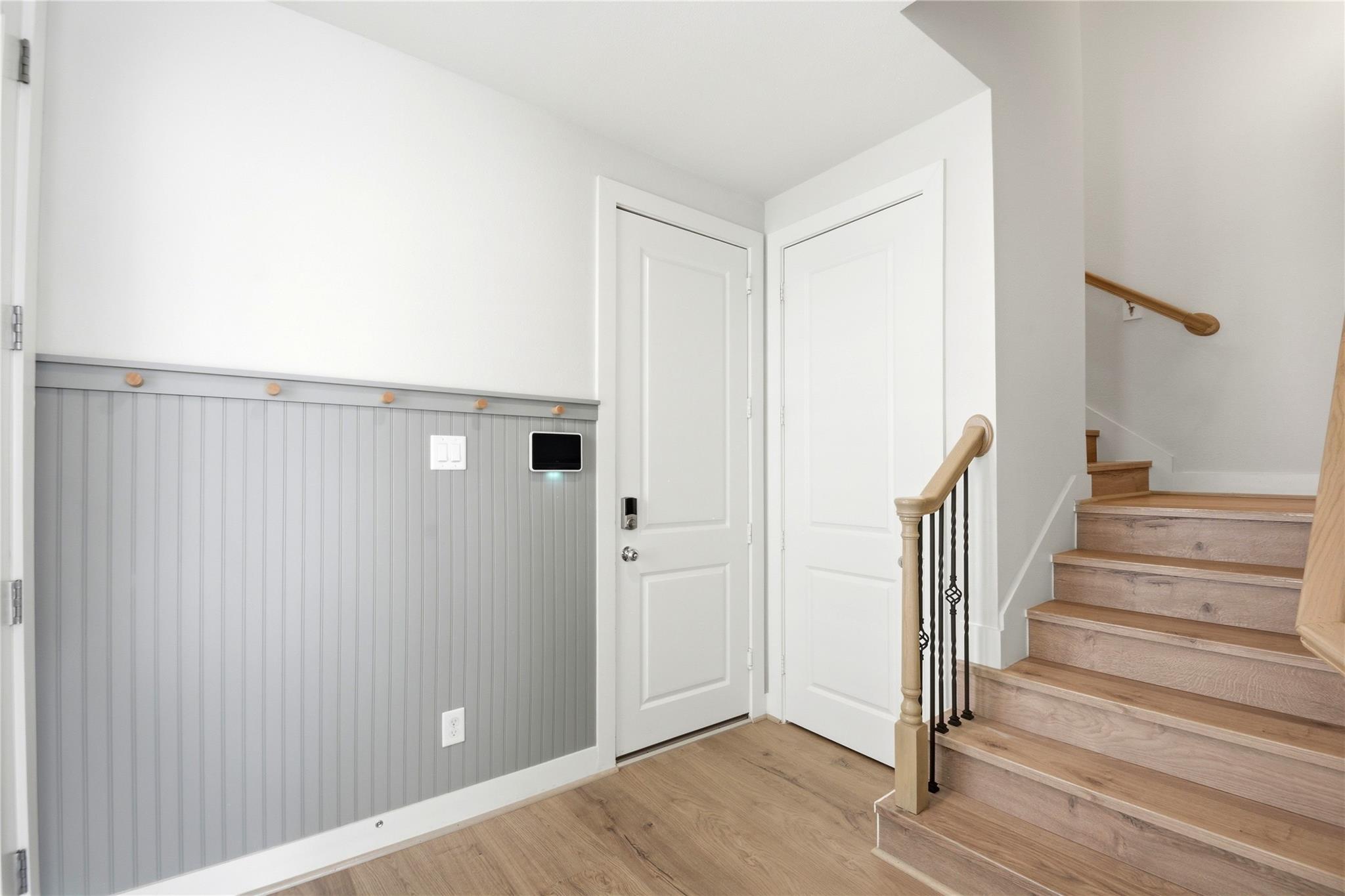 1034 W 15th 1/2 Street