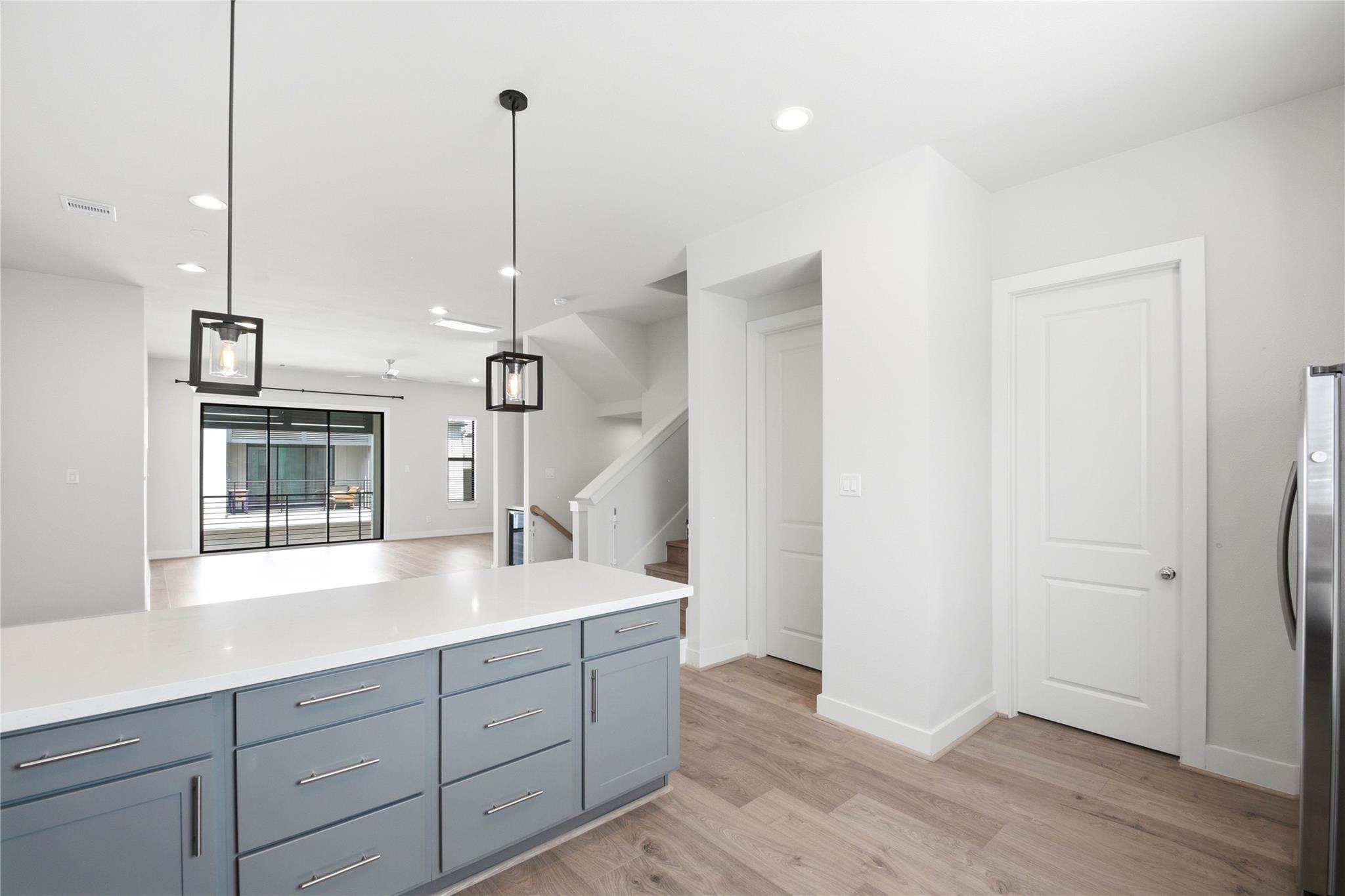 1034 W 15th 1/2 Street