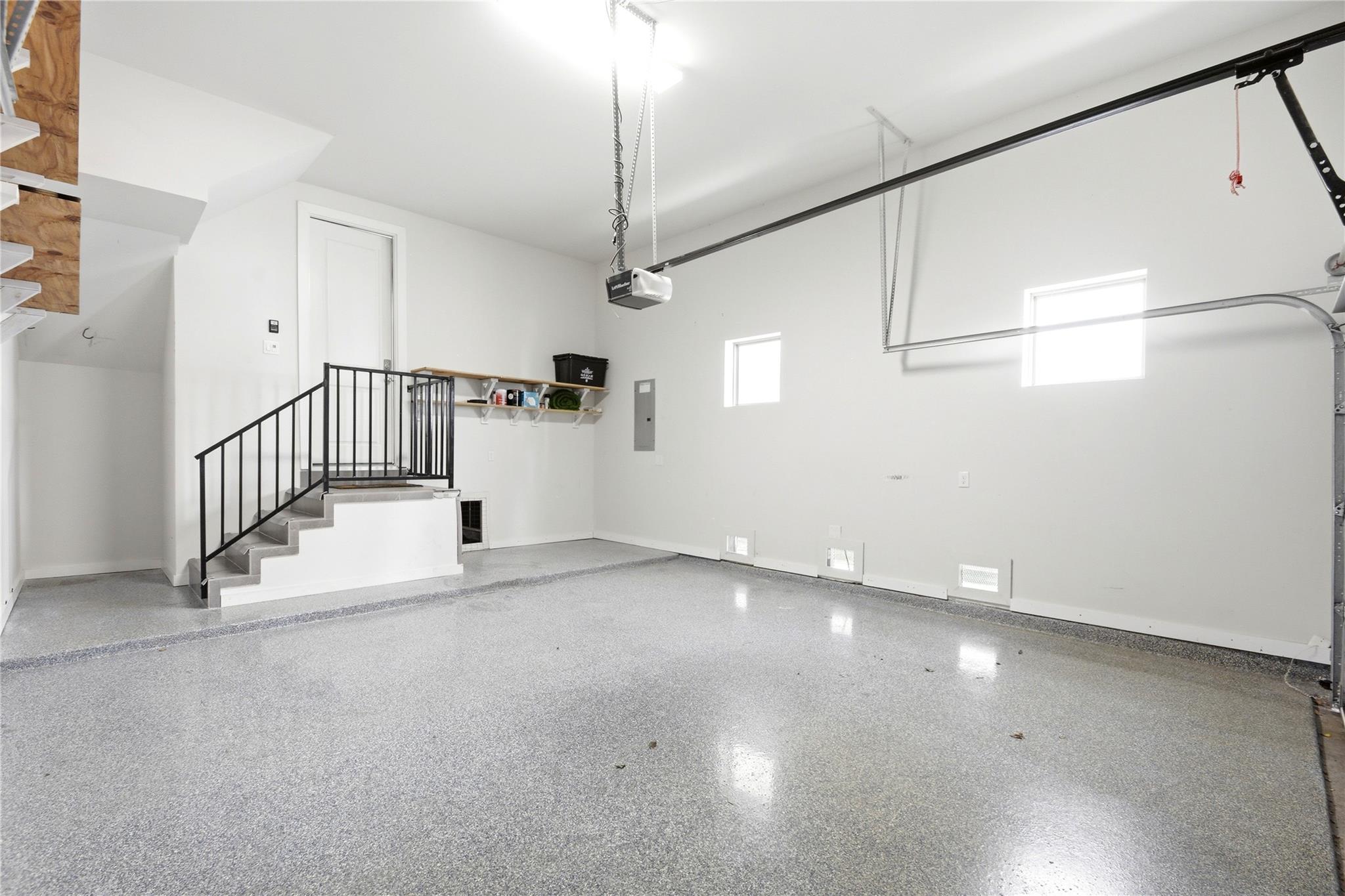 1034 W 15th 1/2 Street