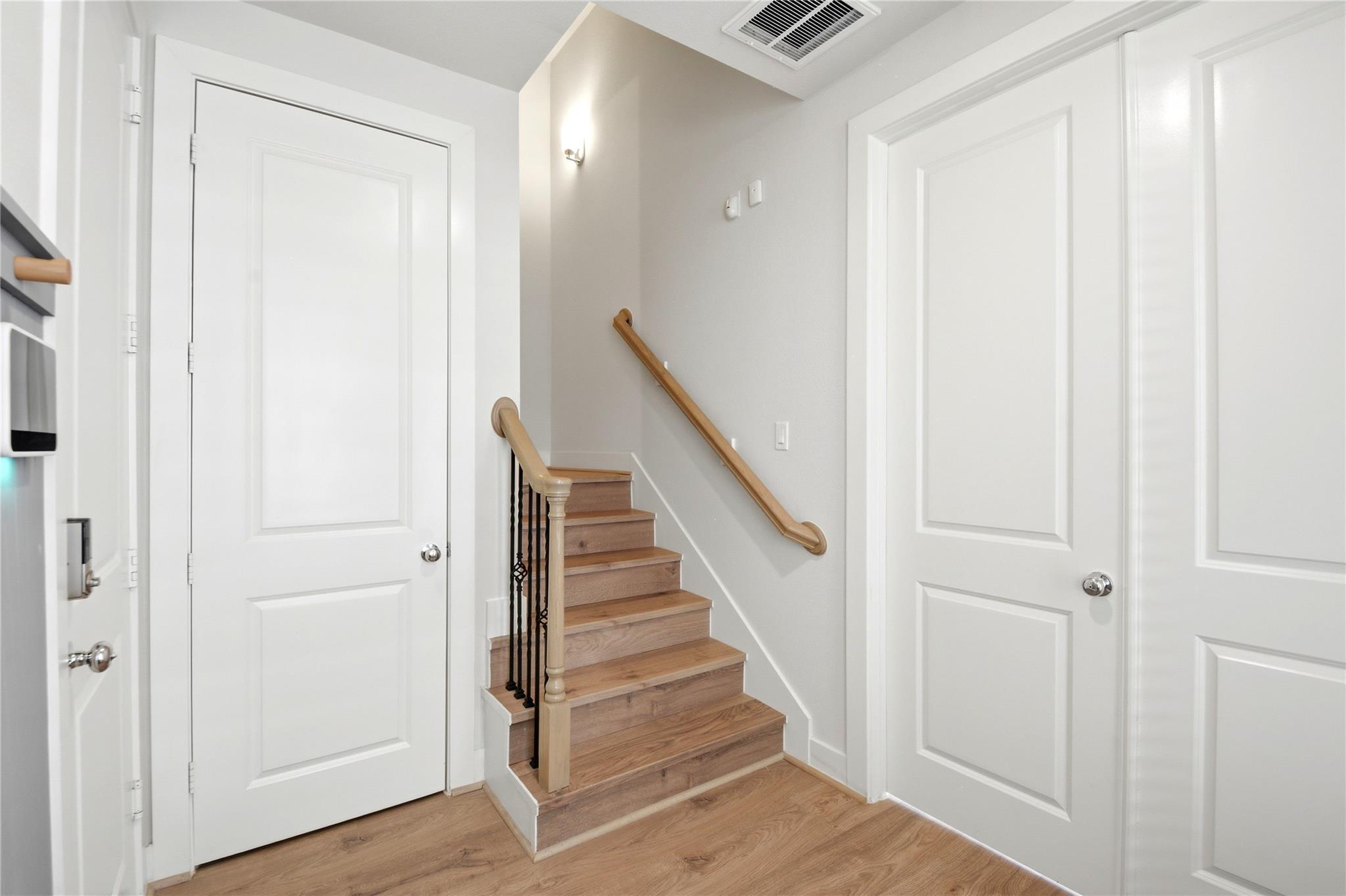 1034 W 15th 1/2 Street
