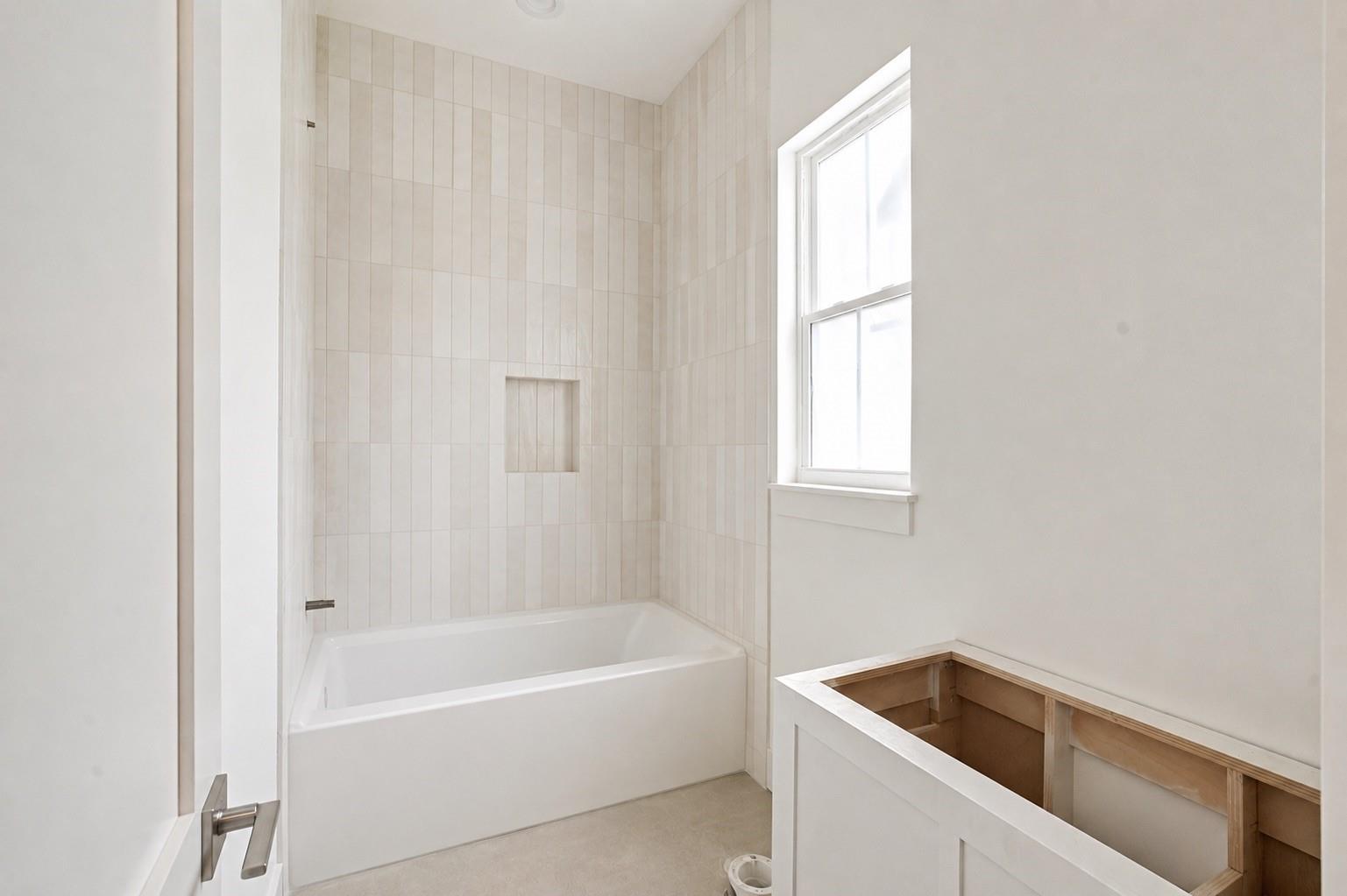 212 E 24th Street