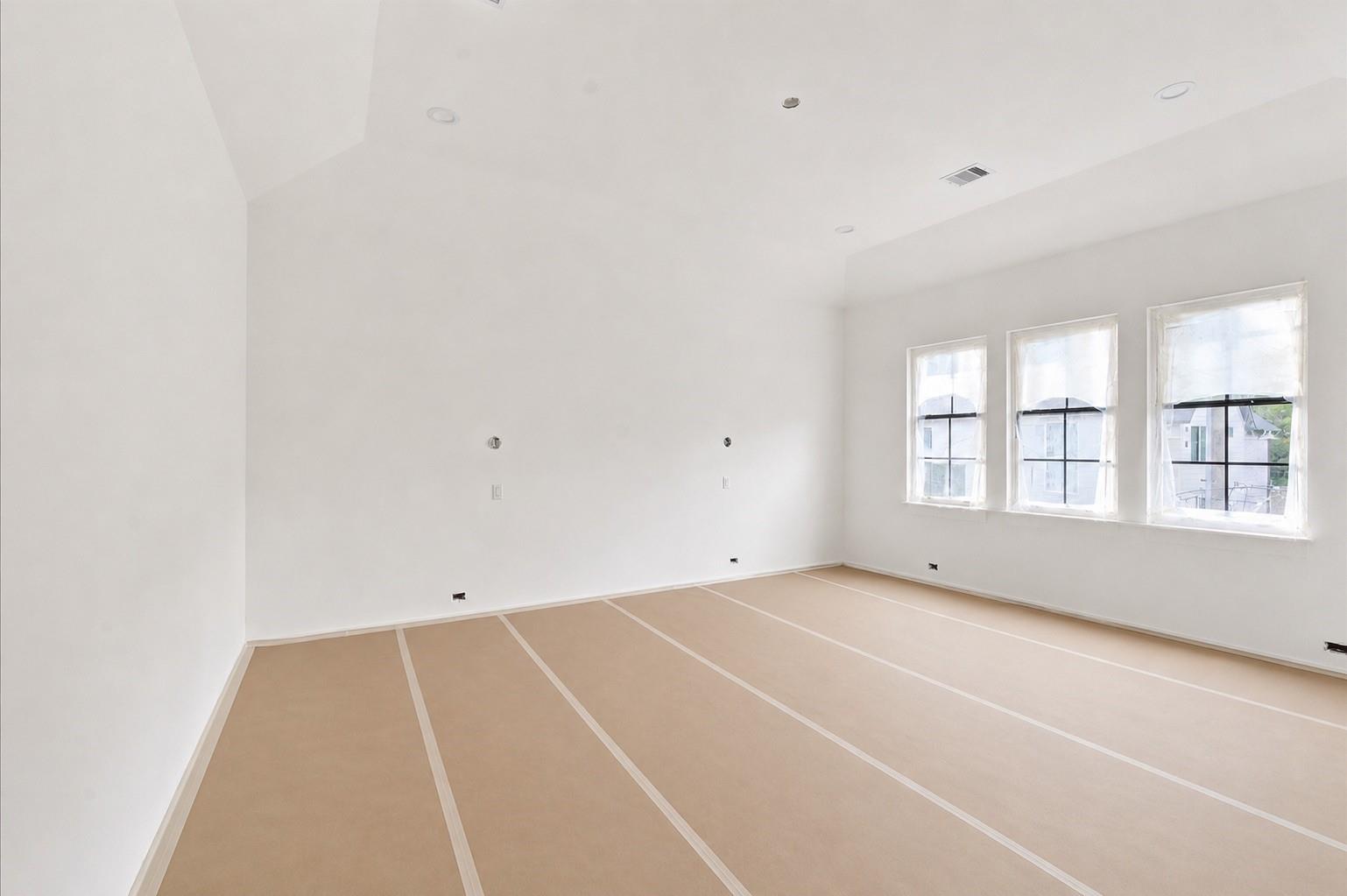 212 E 24th Street