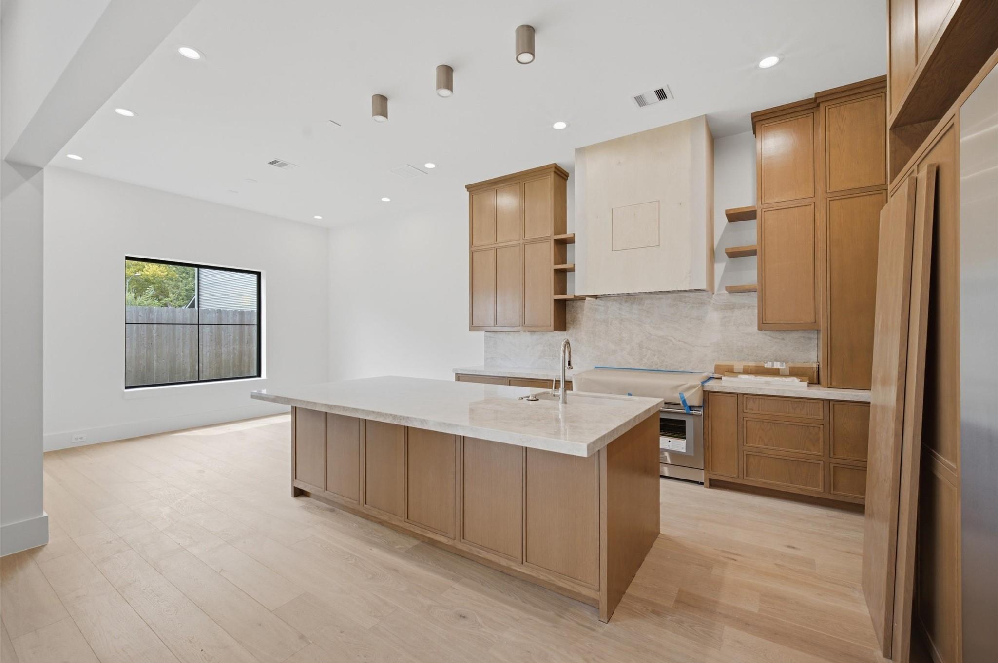 212 E 24th Street