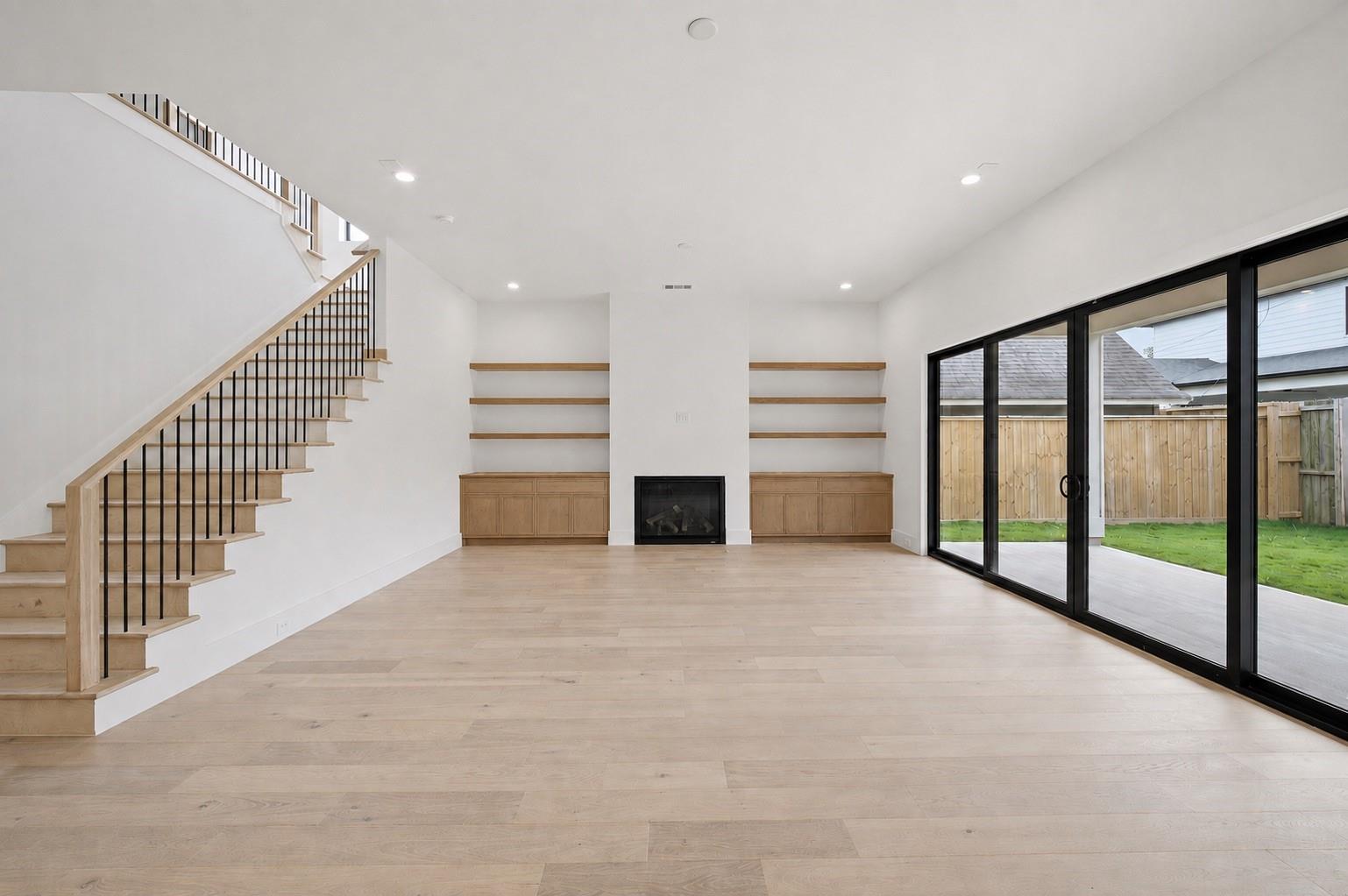 212 E 24th Street