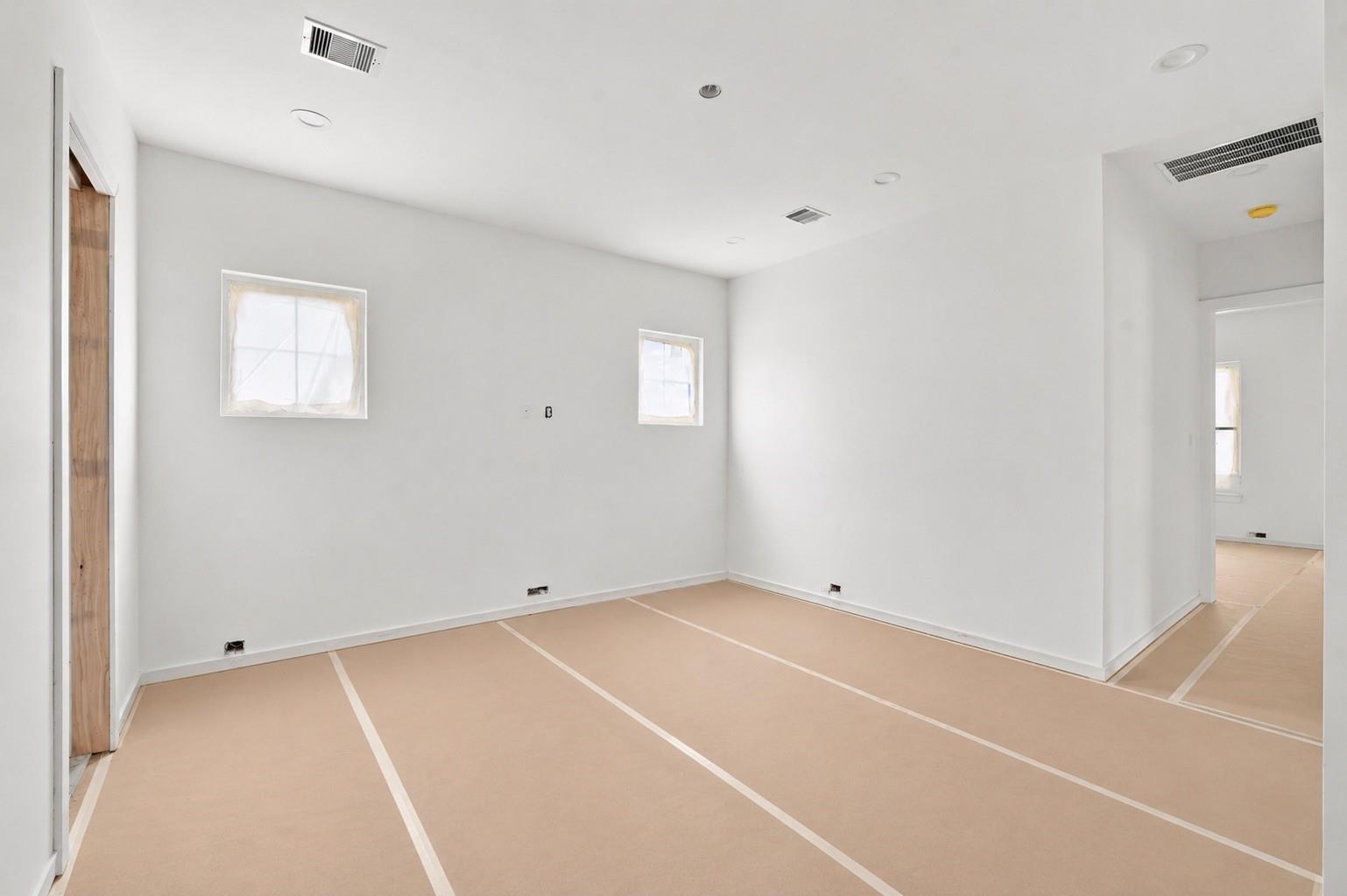 212 E 24th Street