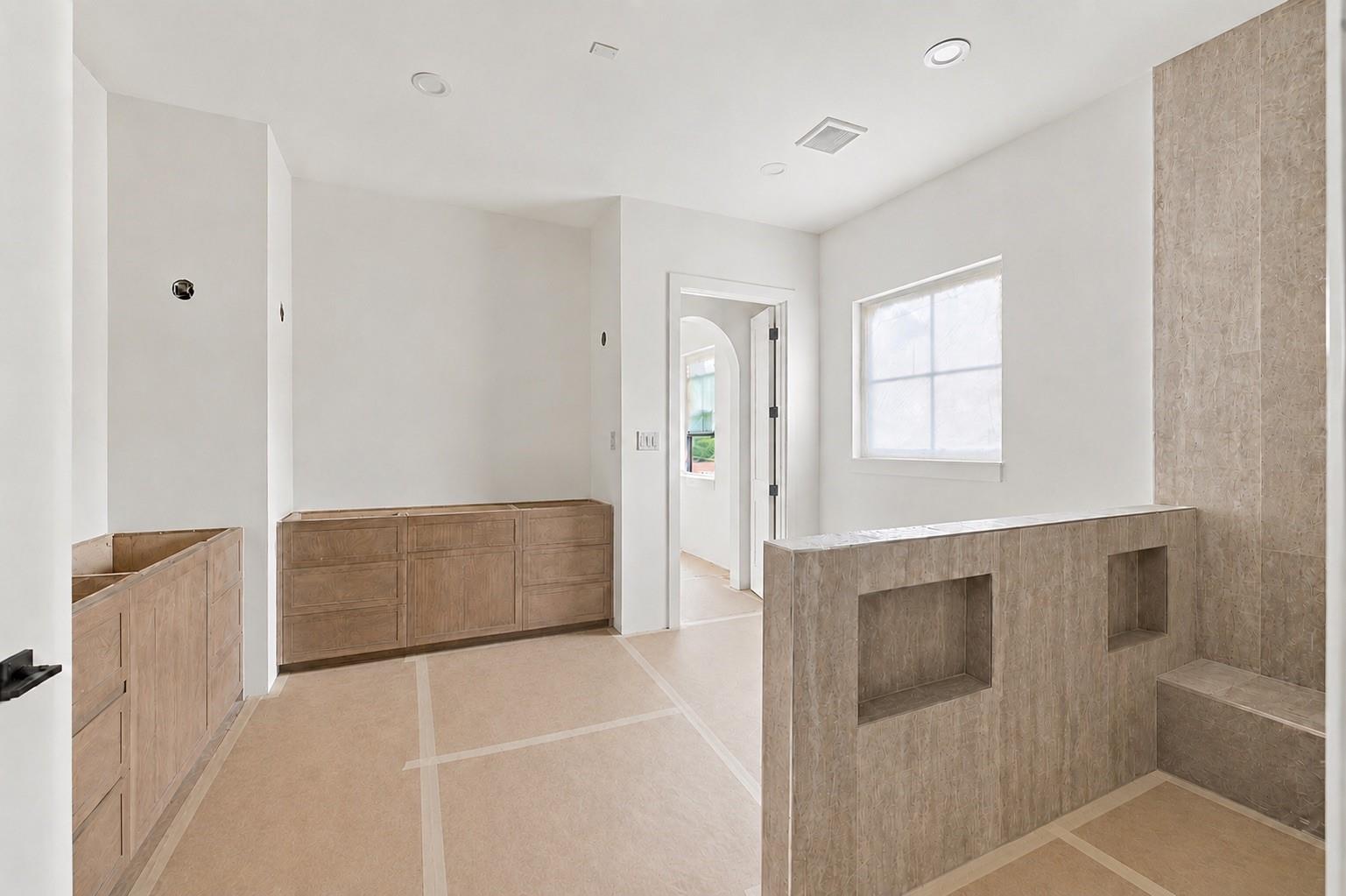 212 E 24th Street