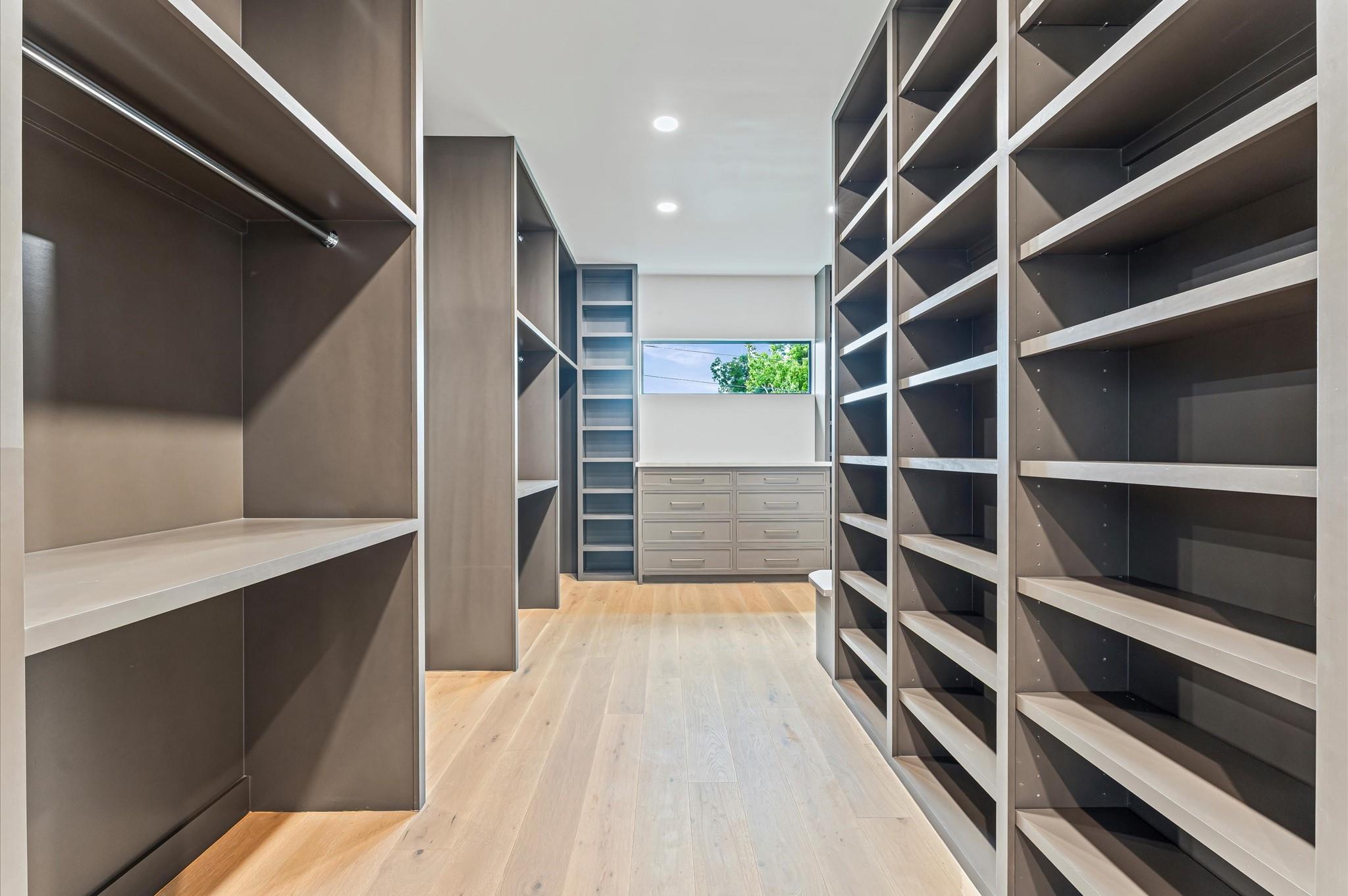 212 E 24th Street
