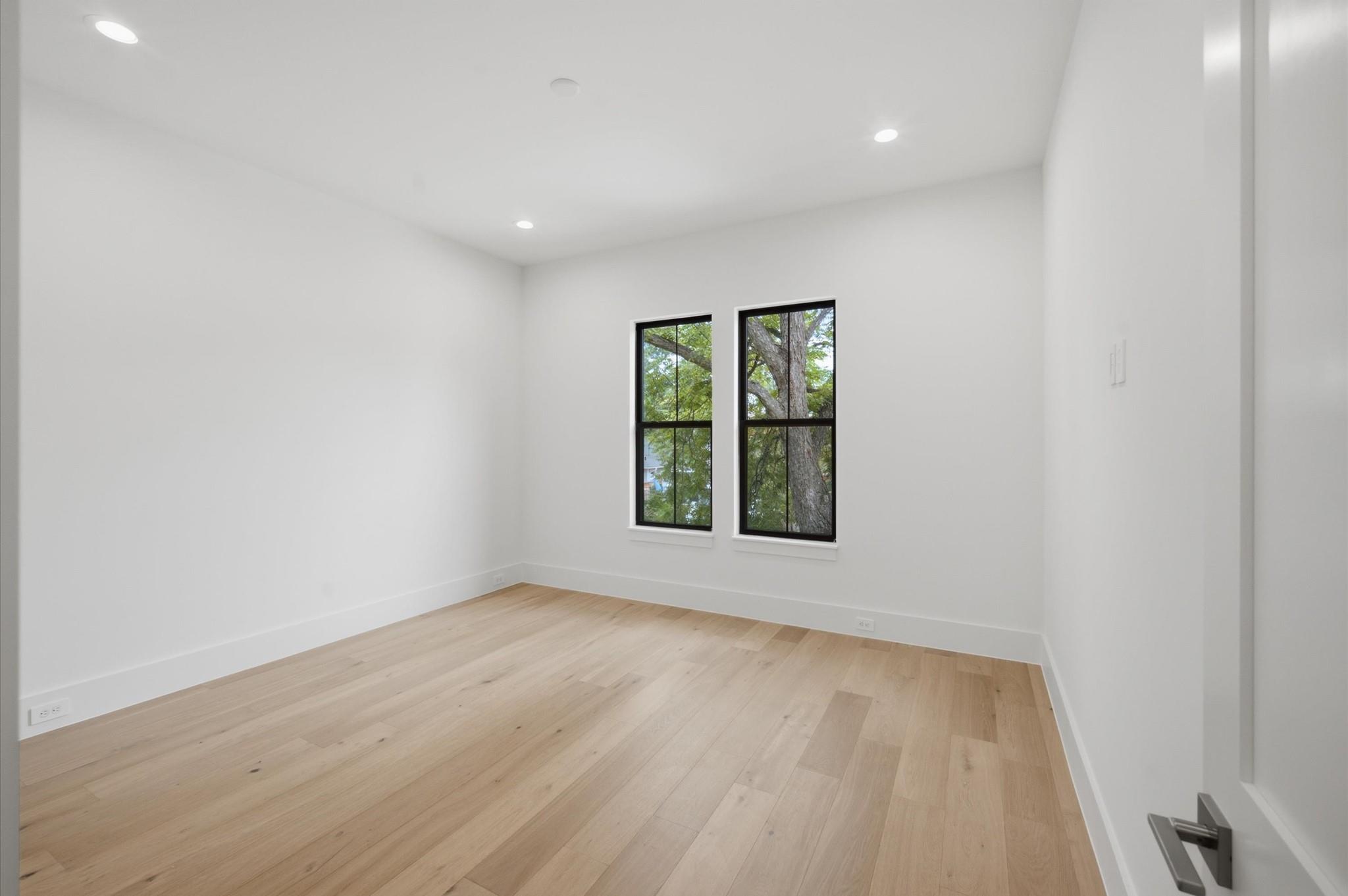 212 E 24th Street