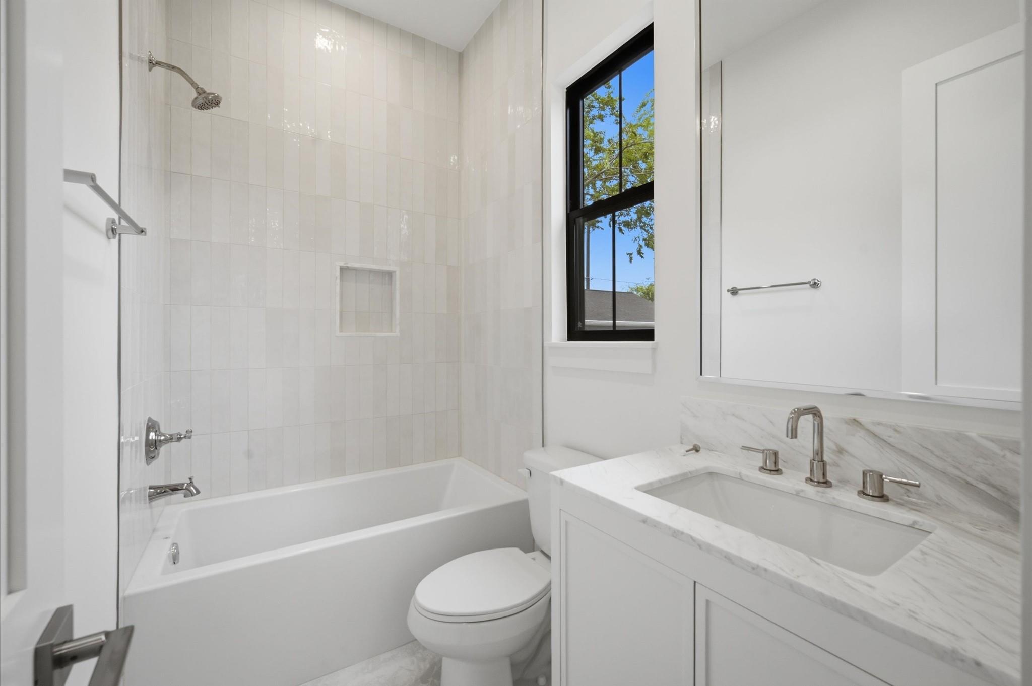 212 E 24th Street