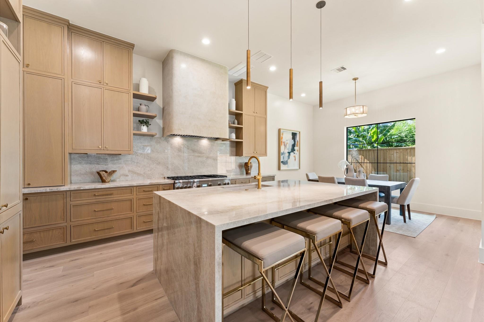 212 E 24th Street