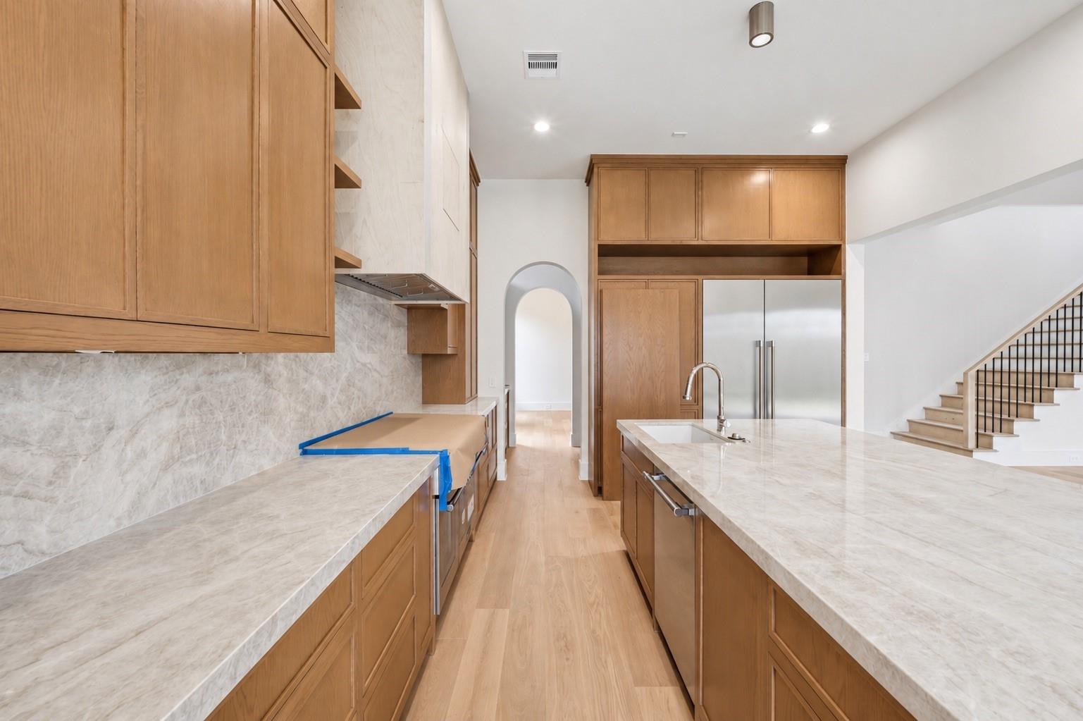212 E 24th Street