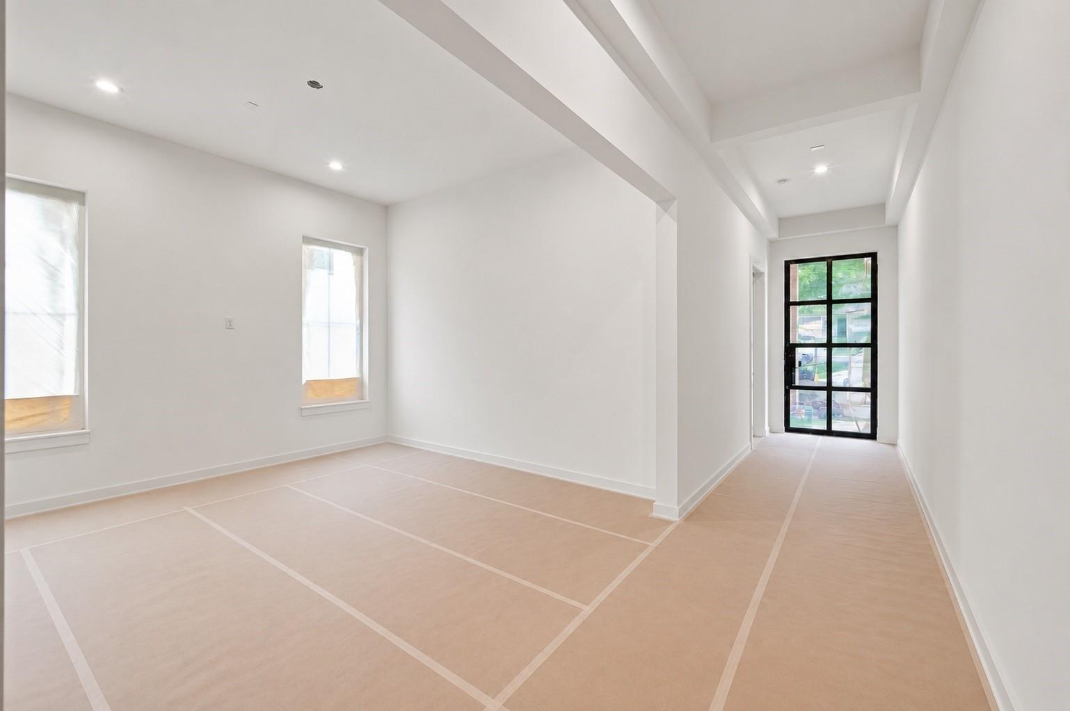 212 E 24th Street