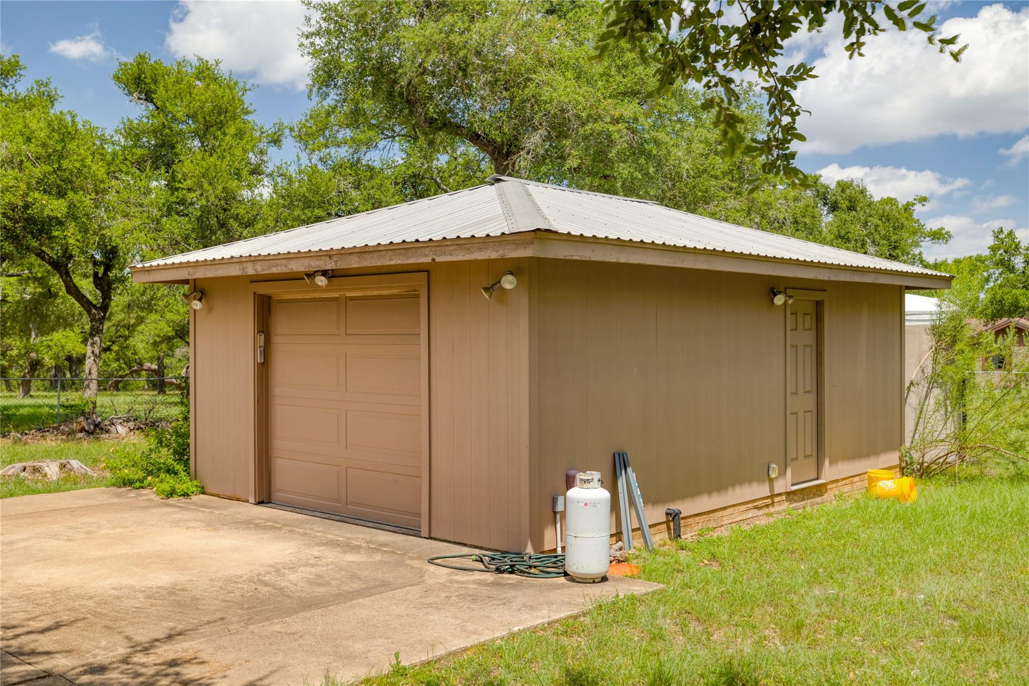 13231 Rooster Springs RD