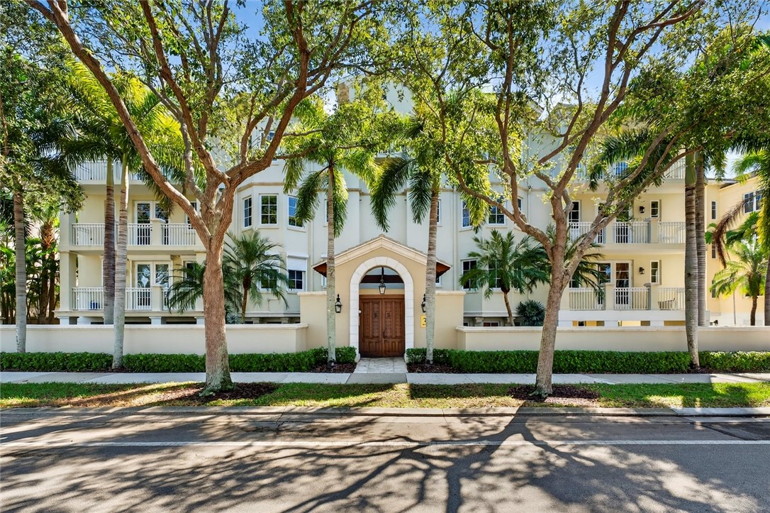 3 Royal Palm Point 2E