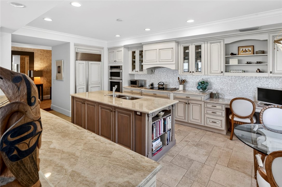 3 Royal Palm Point 2E