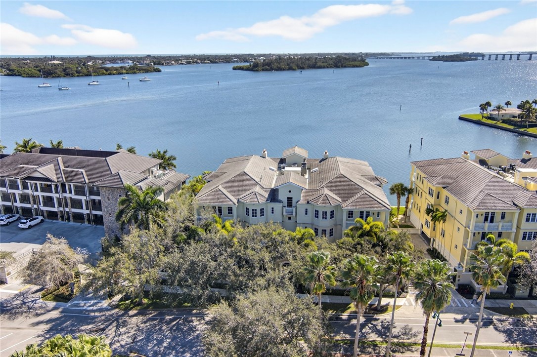 3 Royal Palm Point 2E