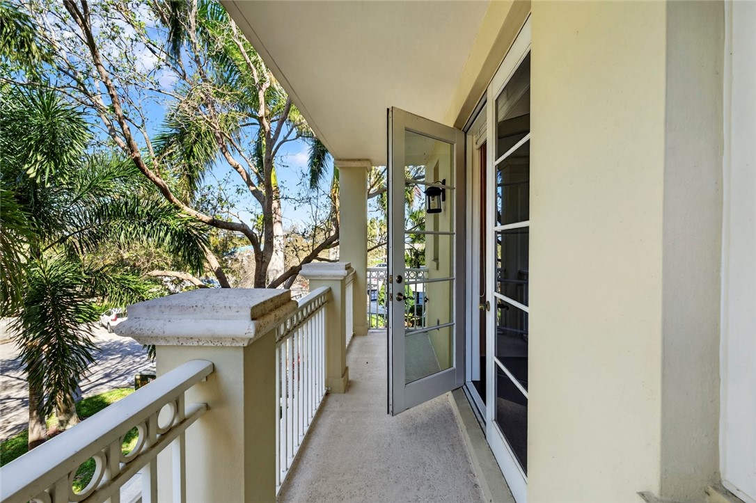 3 Royal Palm Point 2E
