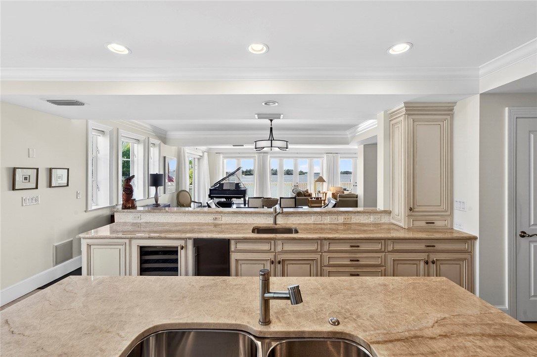 3 Royal Palm Point 2E