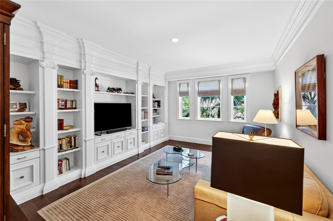 3 Royal Palm Point 2E