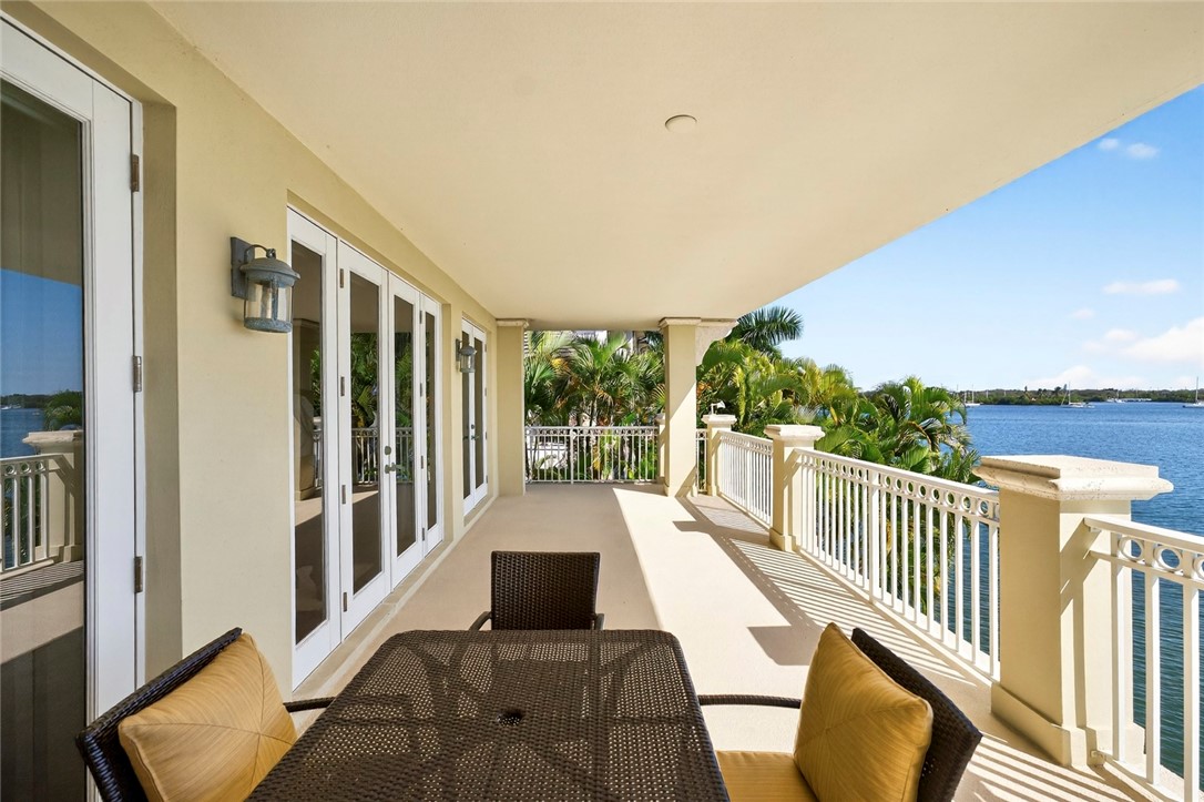 3 Royal Palm Point 2E