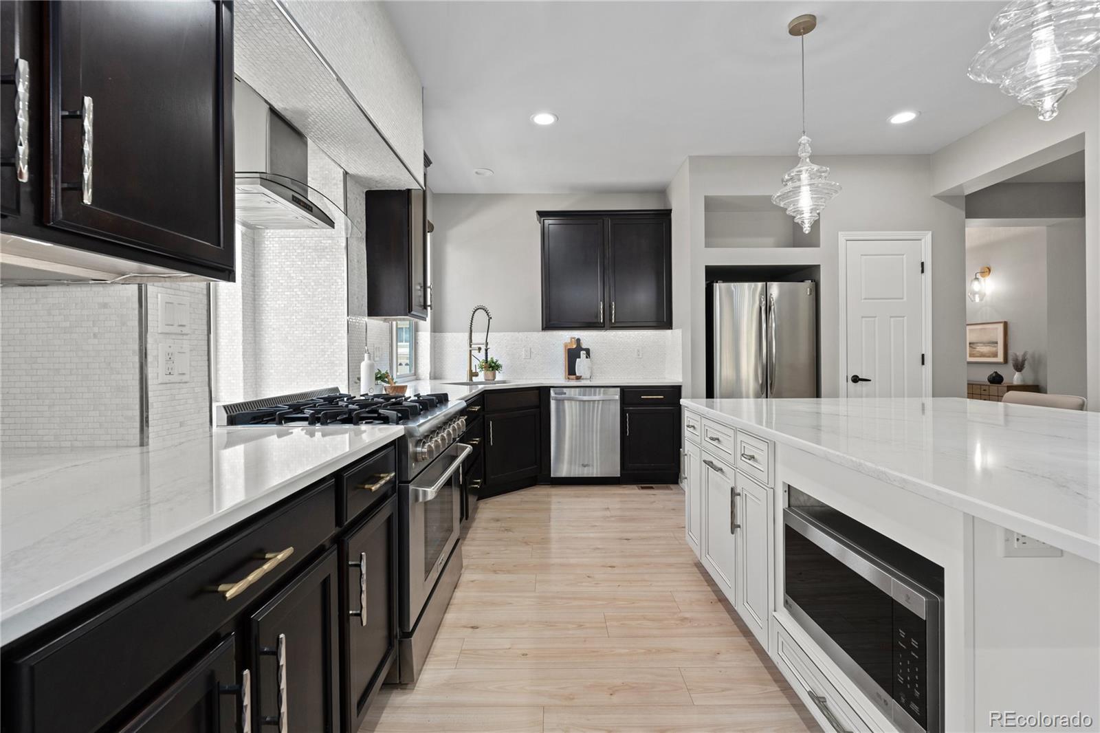 1815 Avery Way