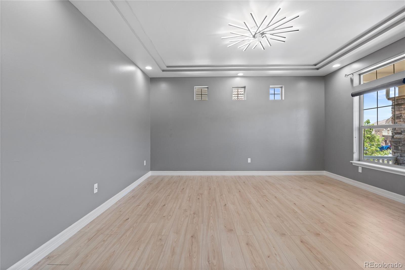 1815 Avery Way