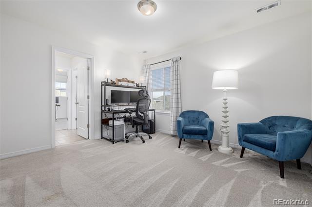 2804 E 162nd Drive