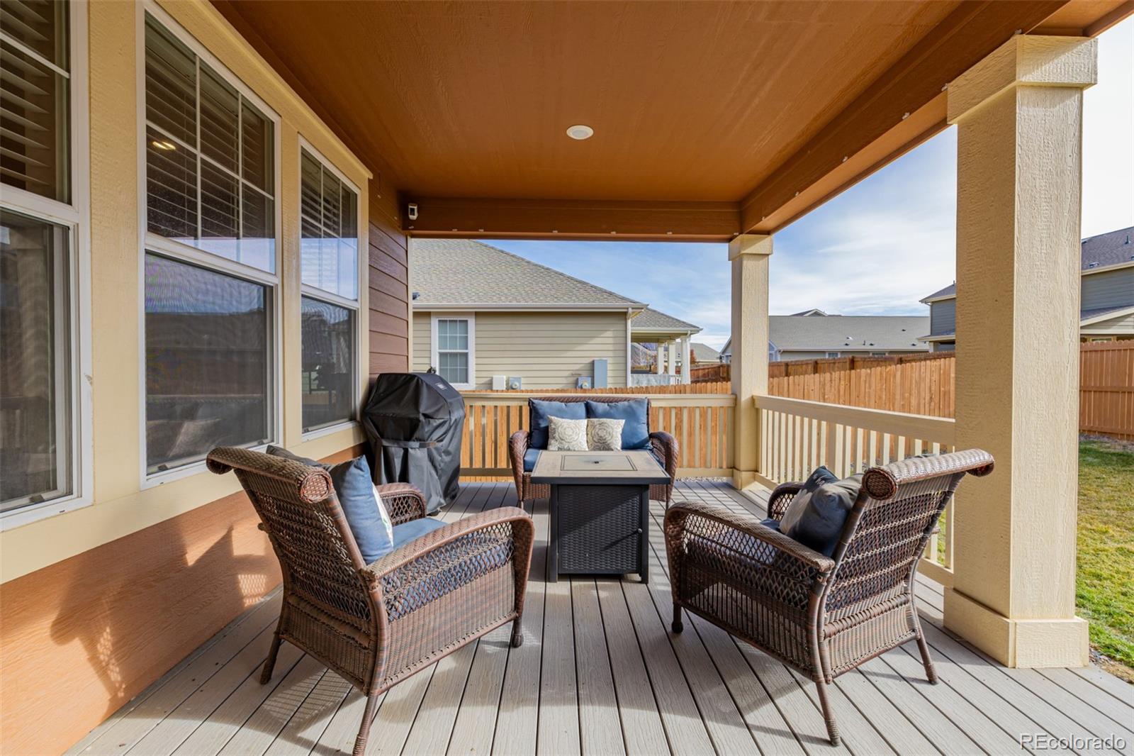 2804 E 162nd Drive