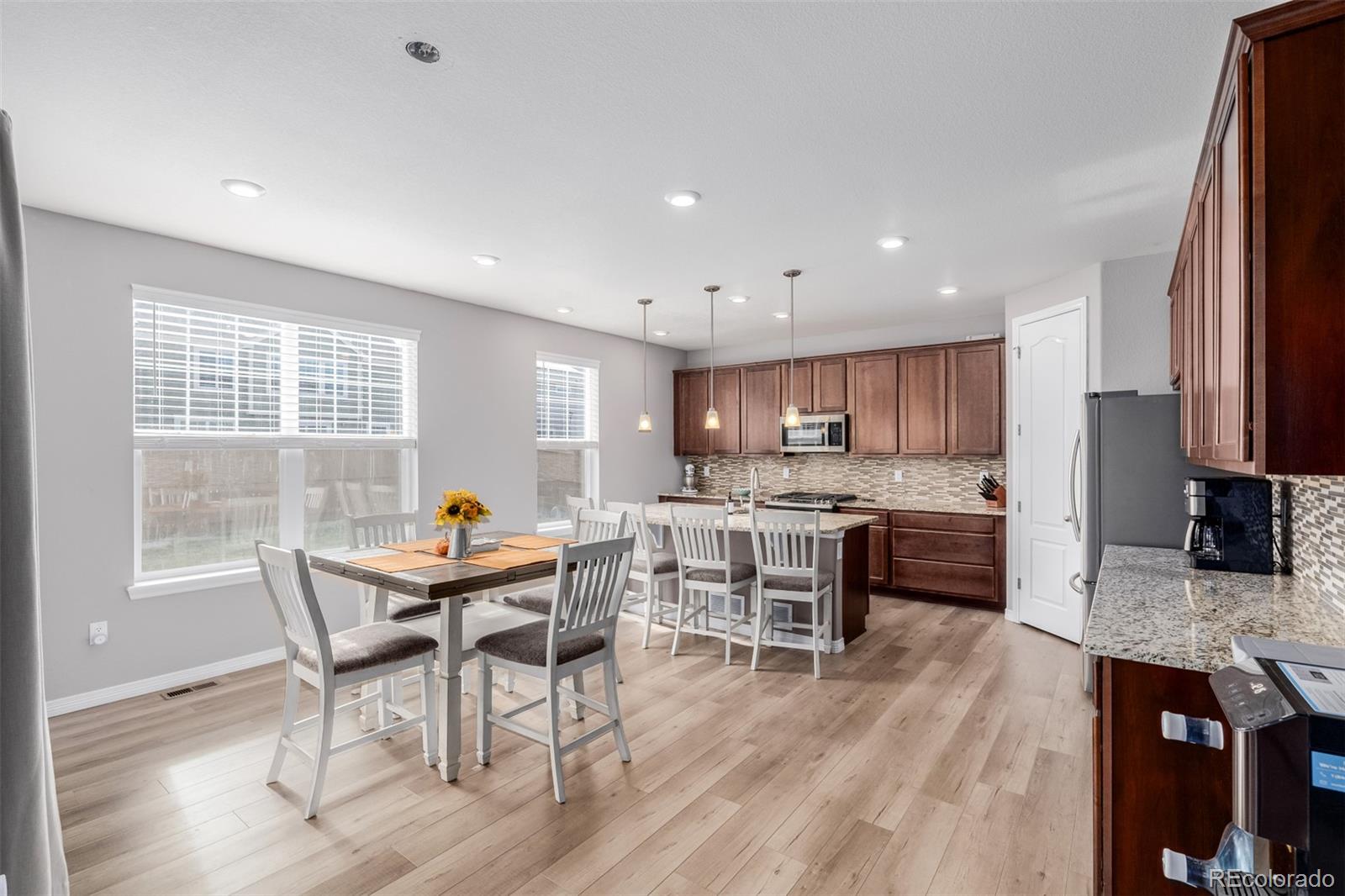 2804 E 162nd Drive