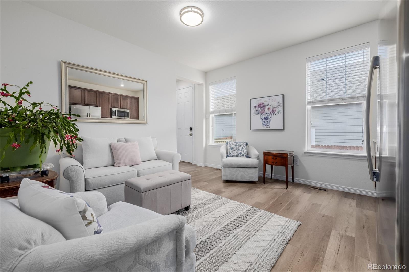 2804 E 162nd Drive