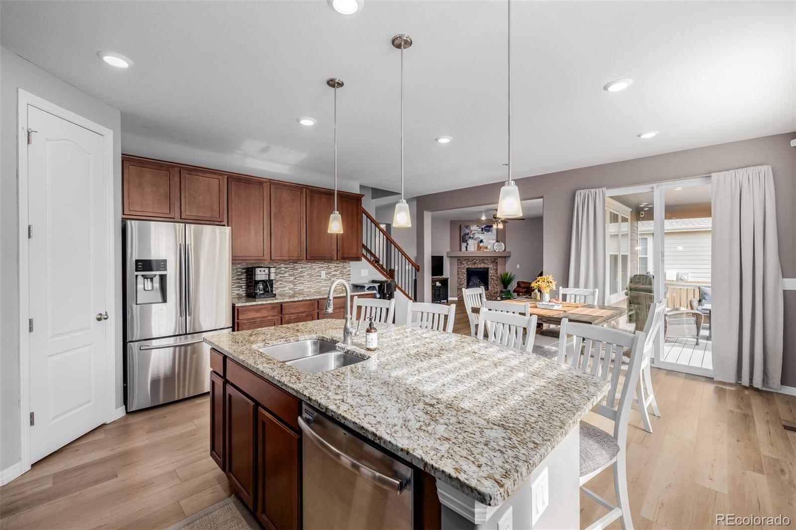 2804 E 162nd Drive
