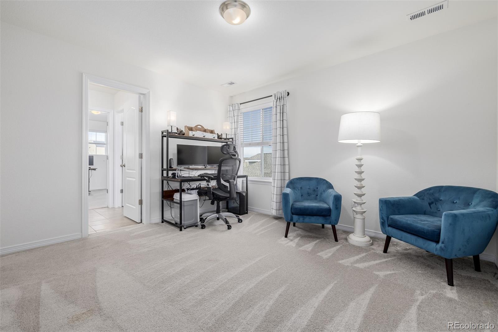 2804 E 162nd Drive