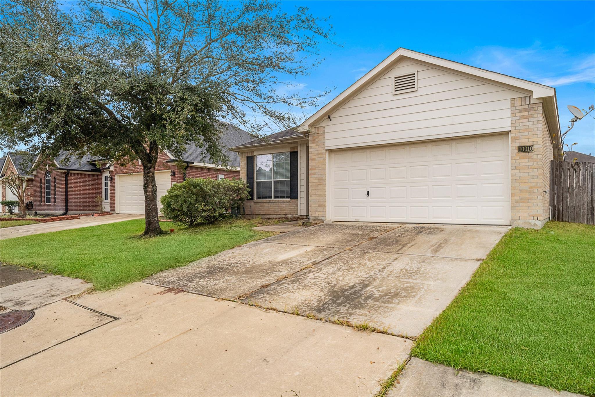 10010 Deer Track Court