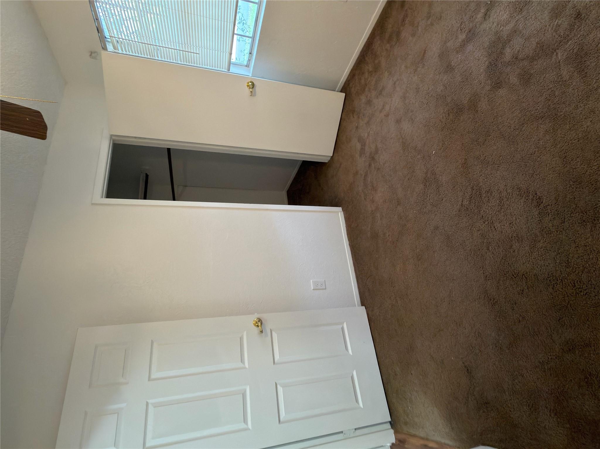 5601 Porsche LN