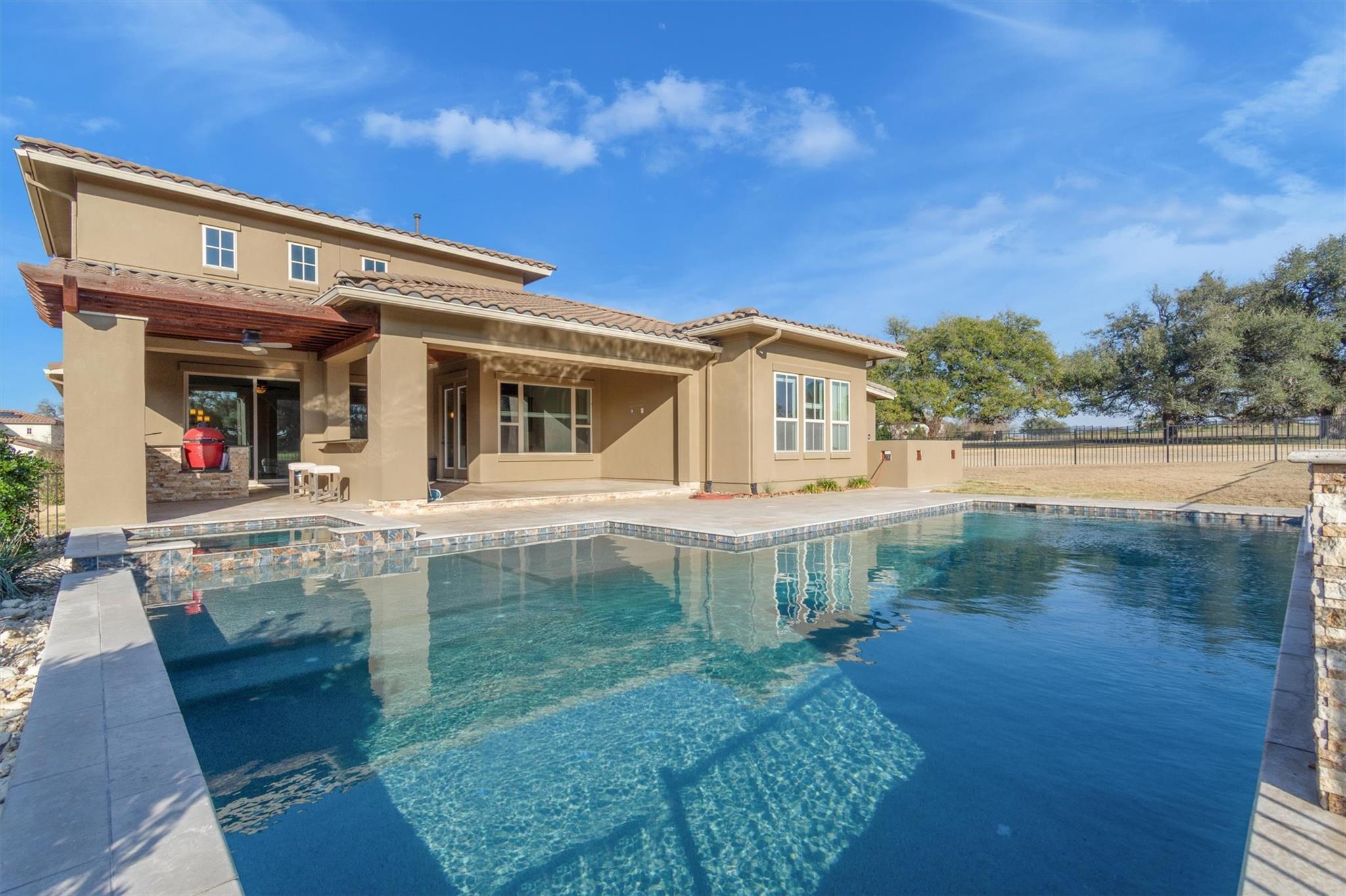216 Cimarron Hills TRL E