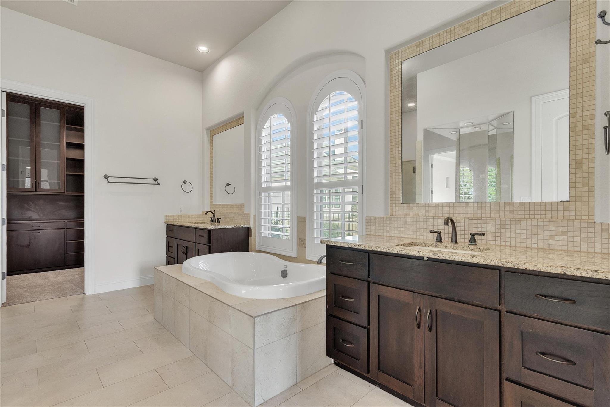 216 Cimarron Hills TRL E