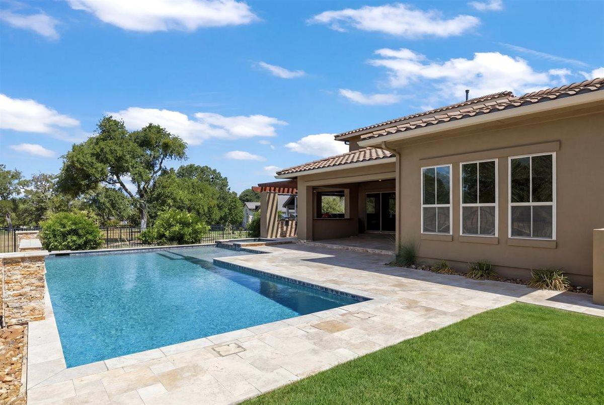 216 Cimarron Hills TRL E
