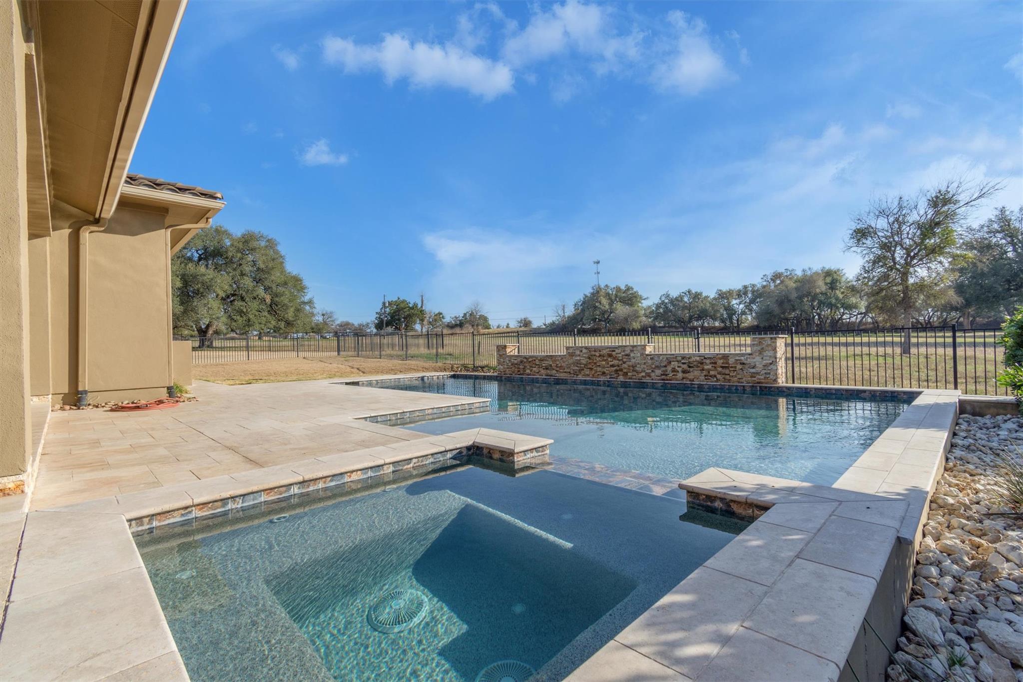 216 Cimarron Hills TRL E