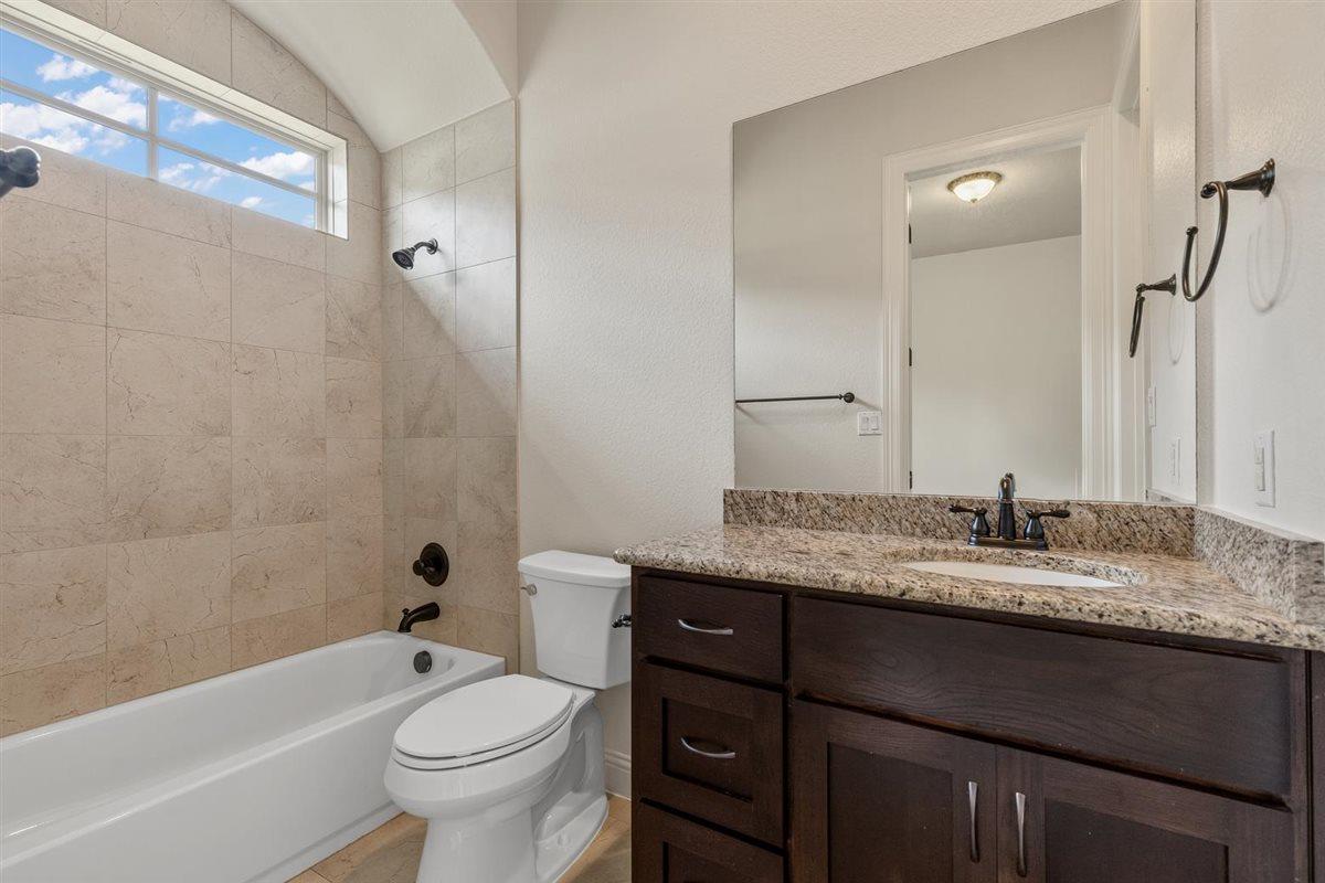 216 Cimarron Hills TRL E