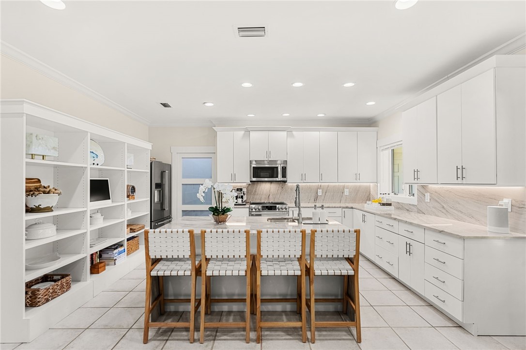 1810 Sand Dollar Way