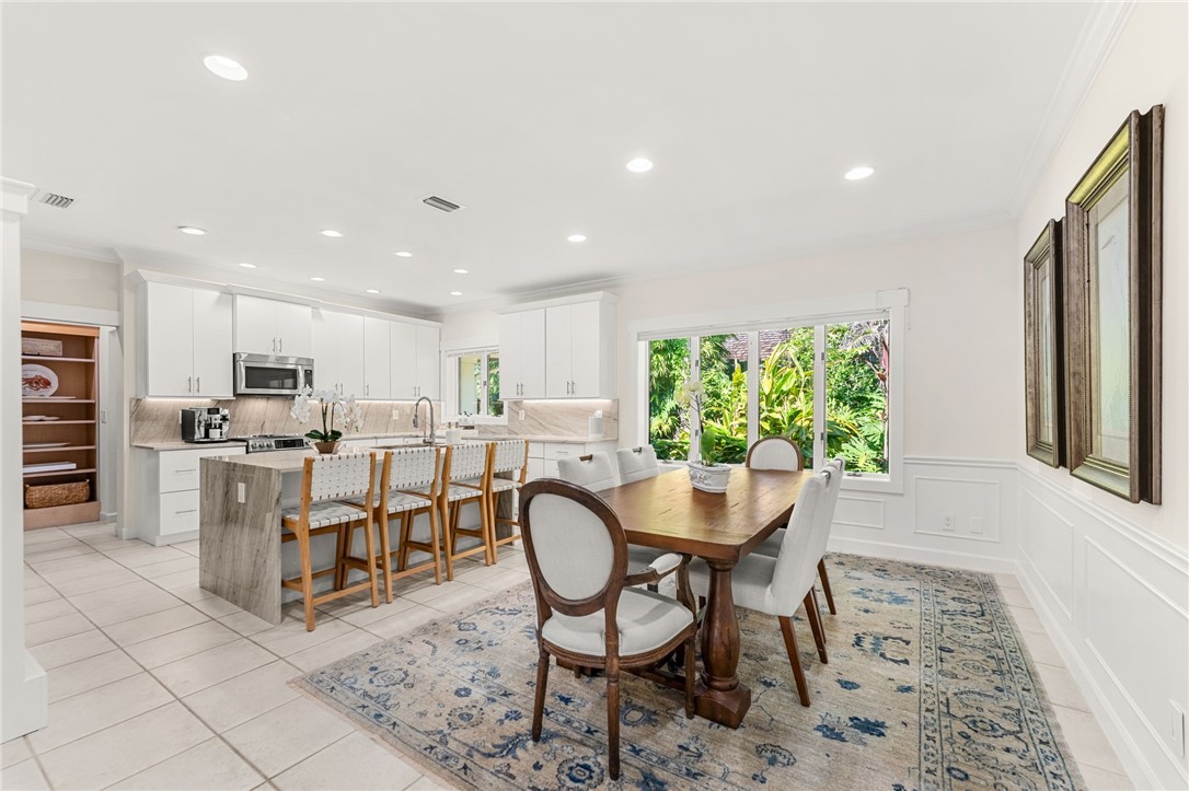 1810 Sand Dollar Way