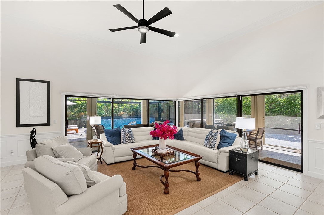 1810 Sand Dollar Way