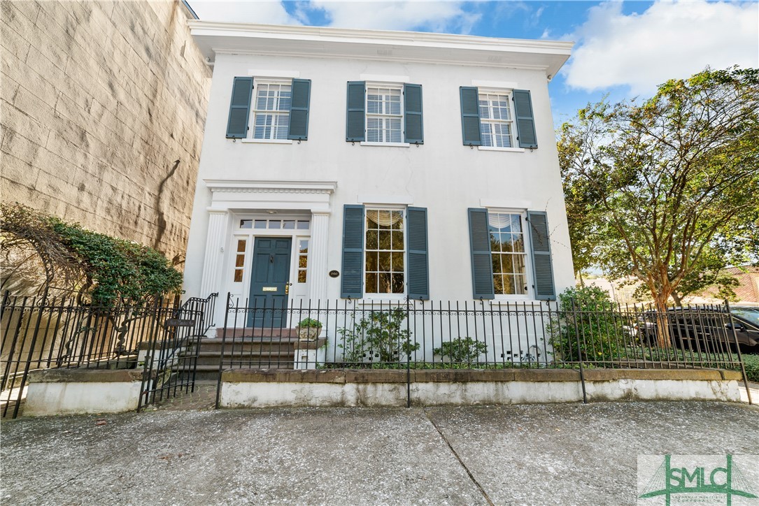 401 E Charlton Street