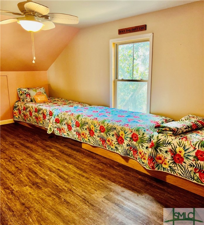 1206 Old Field Road