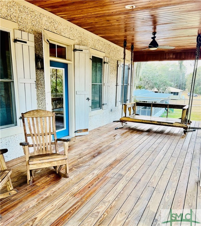 1206 Old Field Road