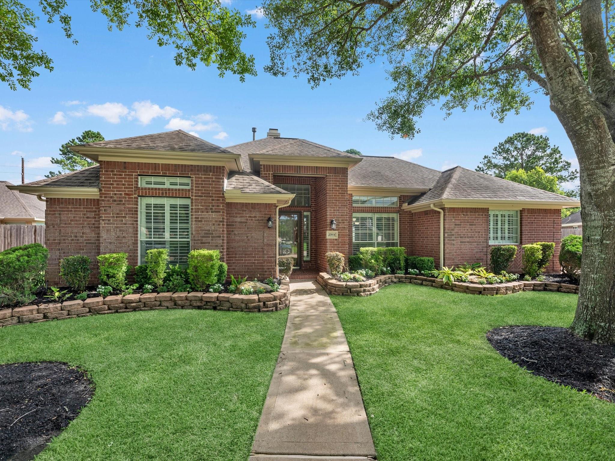 3906 Belvoir Park Drive