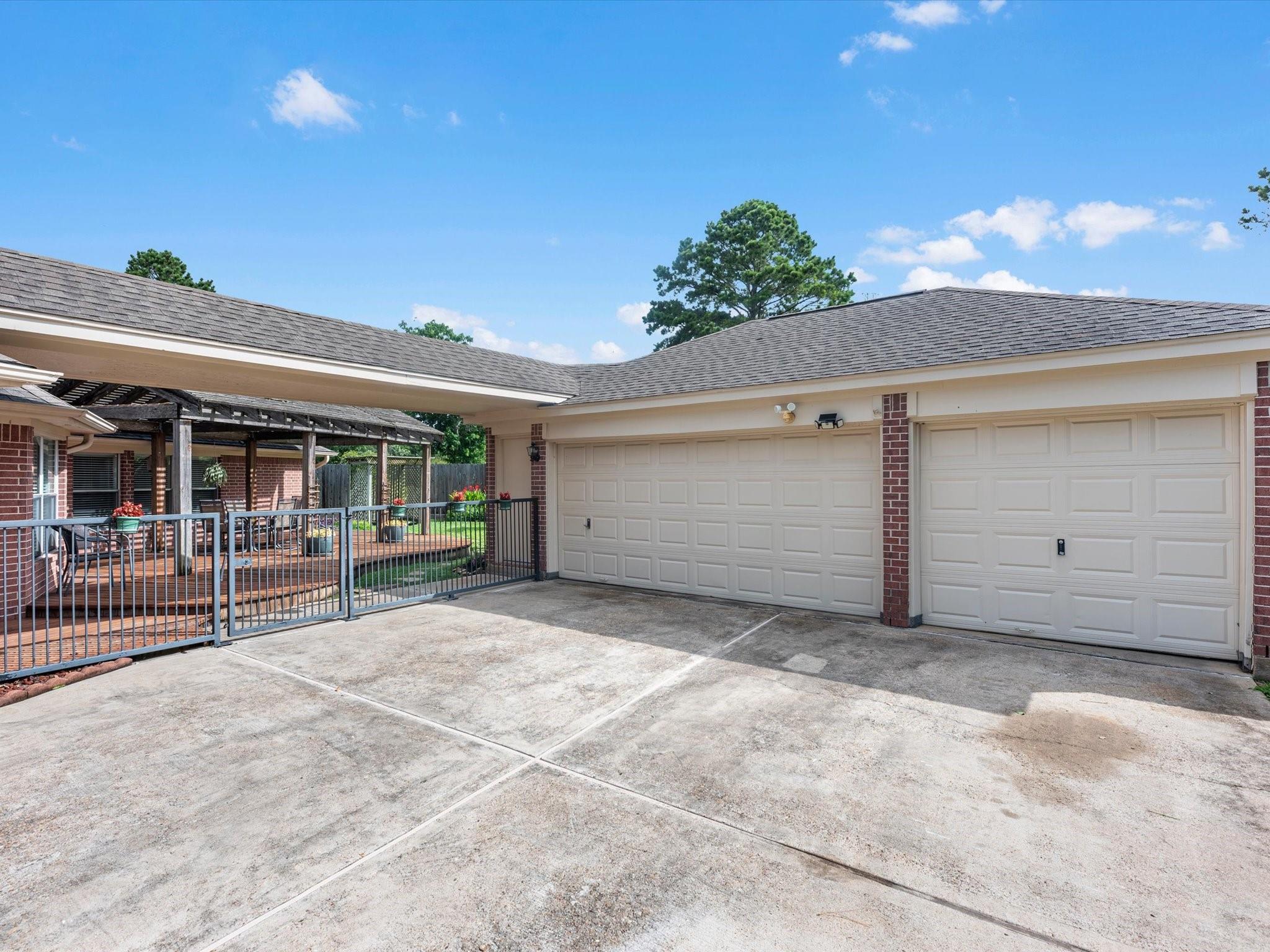 3906 Belvoir Park Drive