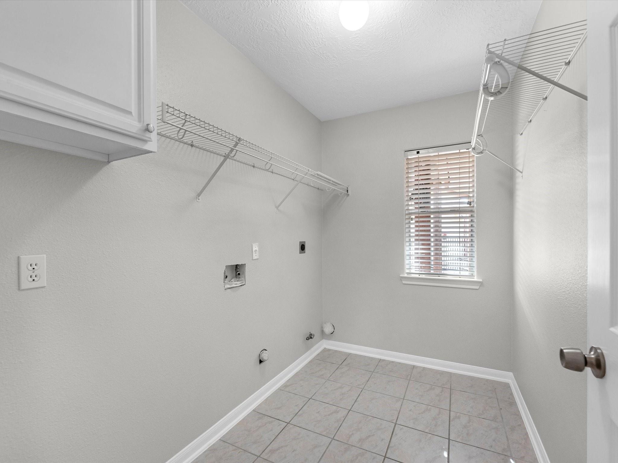 3906 Belvoir Park Drive